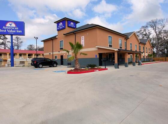 Americas Best Value Inn Sulphur allows check-in for 18 year-old guests