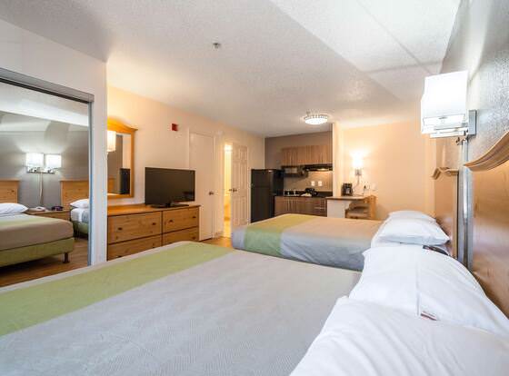 Studio 6 Duluth, GA - Atlanta - Gwinnett Place allows check-in for 18 year-old guests