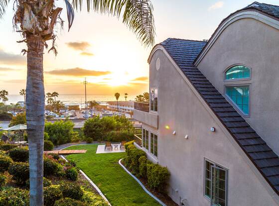 Villa L'Auberge allows check-in for 18 year-old guests