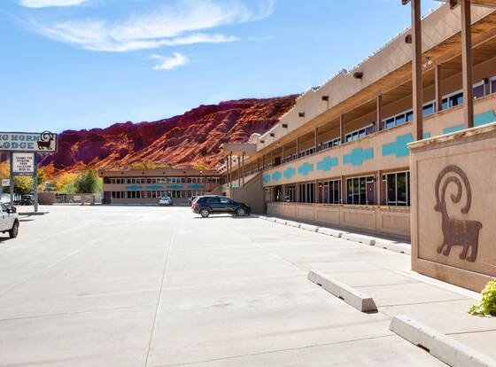 Big Horn Lodge allows check-in for 18 year-old guests
