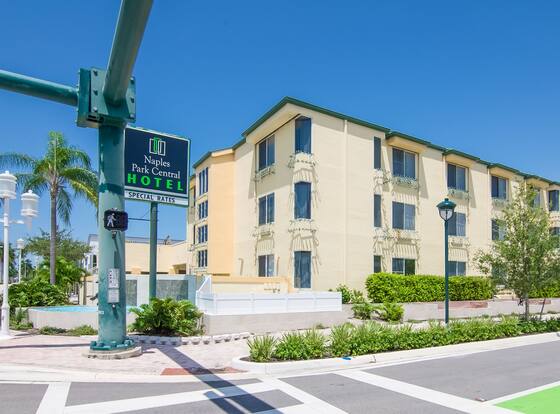 Naples Park Central Hotel allows check-in for 18 year-old guests