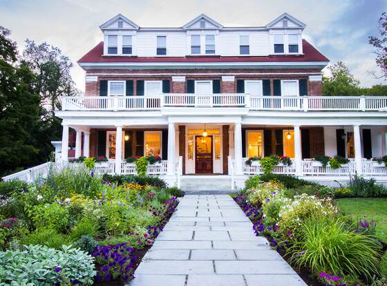 Kedron Valley Inn allows check-in for 18 year-old guests