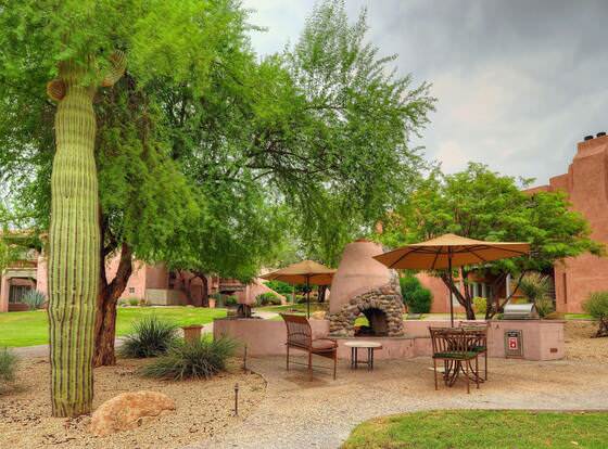 Hilton Vacation Club Rancho Manana Phoenix/Cave Creek allows check-in for 18 year-old guests