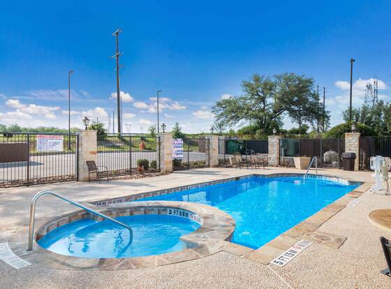 SureStay Hotel by Best Western San Antonio West SeaWorld allows check-in for 18 year-old guests