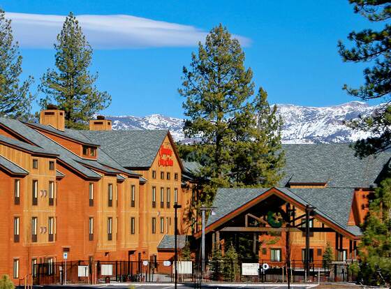 Hampton Inn & Suites Tahoe-Truckee allows check-in for 18 year-old guests