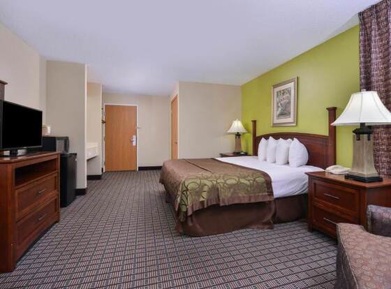 Regency Inn Geneseo IL I-80 allows check-in for 18 year-old guests