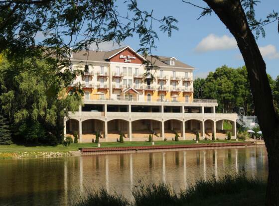 Marv Herzog Hotel allows check-in for 18 year-old guests