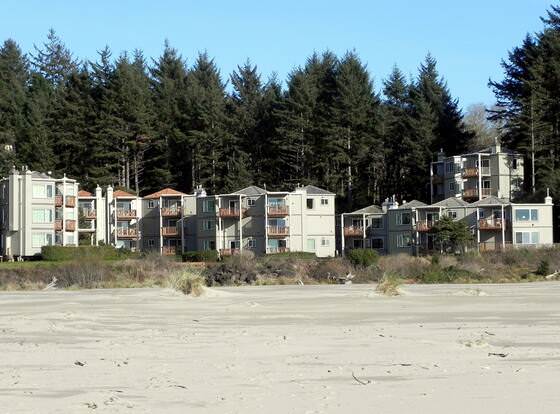 Little Creek Cove Beachfront Resort allows check-in for 18 year-old guests