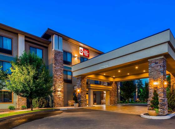 Best Western Plus Dayton Hotel & Suites allows check-in for 18 year-old guests