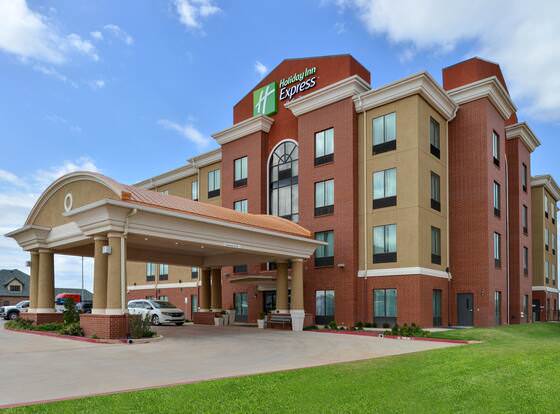 Holiday Inn Express Hotel & Suites Alva, an IHG Hotel allows check-in for 18 year-old guests