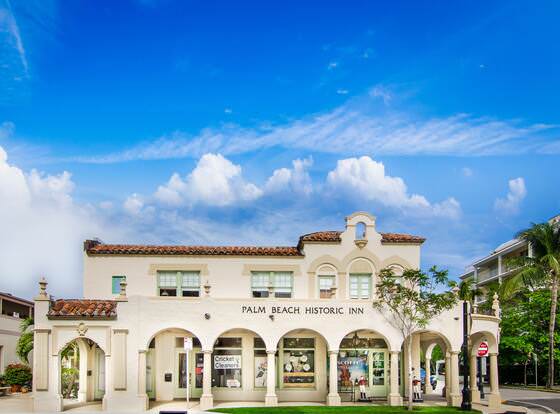 Palm Beach Historic Inn allows check-in for 18 year-old guests