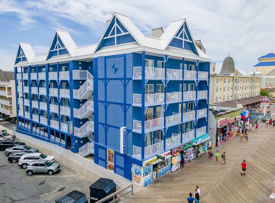 Ocean 1 Hotel and Suites allows check-in for 18 year-old guests