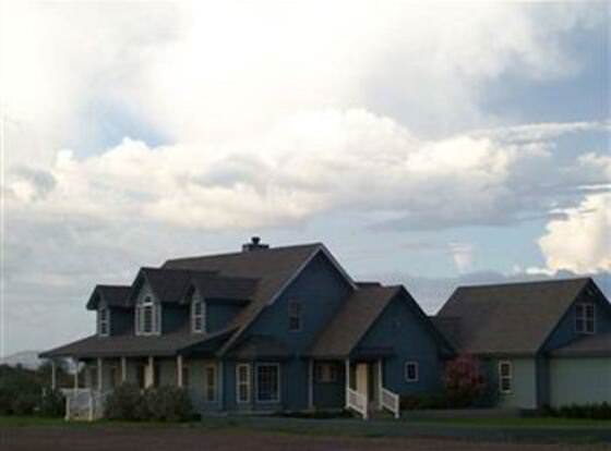 Davis Mountains Inn allows check-in for 18 year-old guests