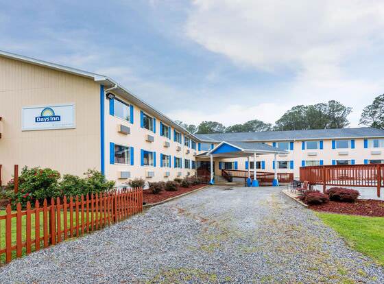 Days Inn by Wyndham Chincoteague Island allows check-in for 18 year-old guests