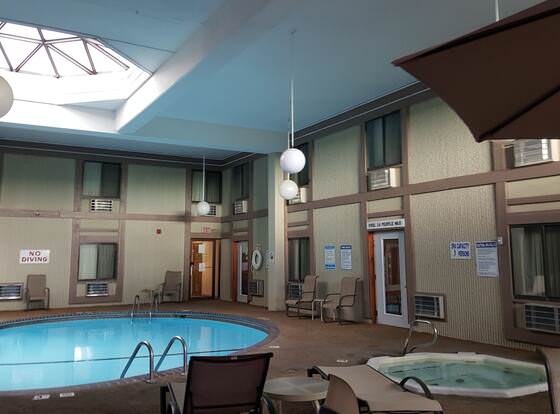 Crookston Inn and Convention Center allows check-in for 18 year-old guests