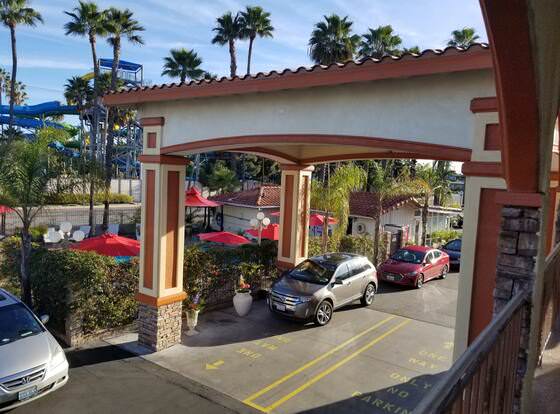 Best Inn & Suites allows check-in for 18 year-old guests