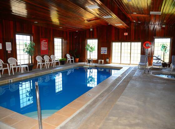 Budget Inn Express allows check-in for 18 year-old guests