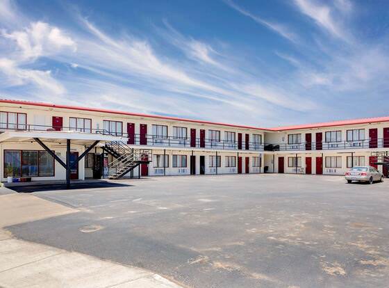 Knights Inn Big Spring allows check-in for 18 year-old guests