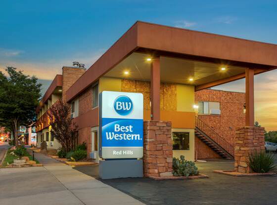Best Western Red Hills allows check-in for 18 year-old guests