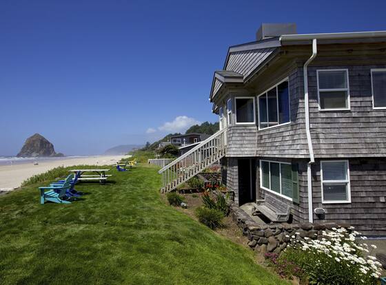 Sea Sprite at Haystack Rock allows check-in for 18 year-old guests