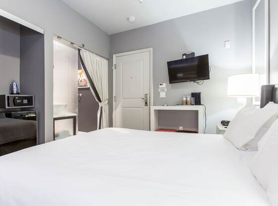 Hollywood Le Bon Hotel allows check-in for 18 year-old guests