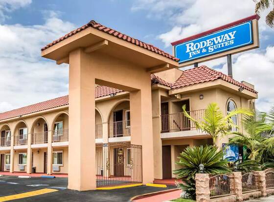 Rodeway Inn & Suites allows check-in for 18 year-old guests