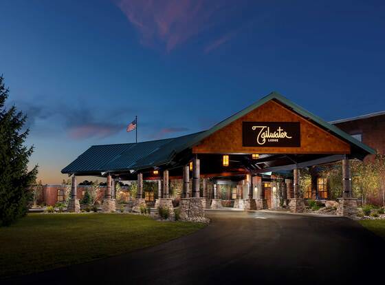 Tailwater Lodge Altmar, Tapestry Collection by Hilton allows check-in for 18 year-old guests