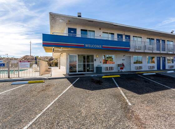 Motel 6 Needles, CA allows check-in for 18 year-old guests