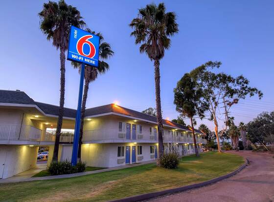 Motel 6 San Diego, CA - North allows check-in for 18 year-old guests