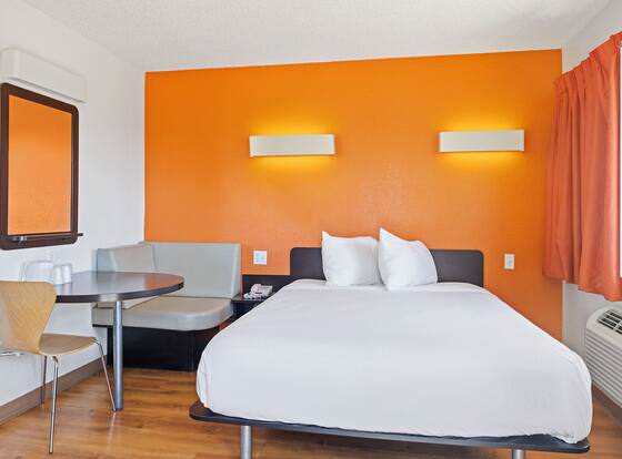 Carlsbad Village Inn allows check-in for 18 year-old guests