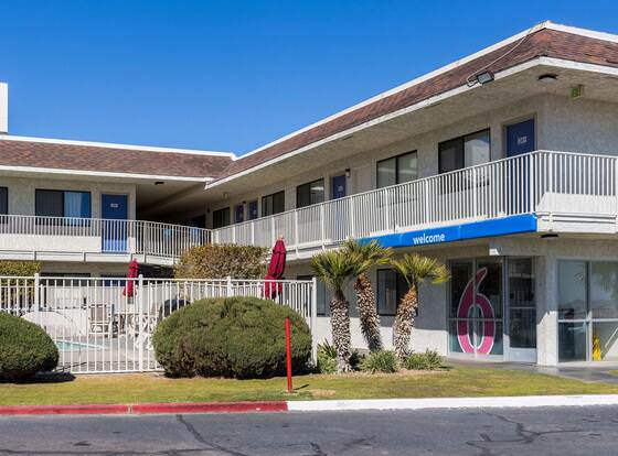 Motel 6 Mojave, CA allows check-in for 18 year-old guests