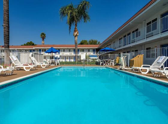 Motel 6 Sepulveda, CA - Los Angeles - Van Nuys - North Hills allows check-in for 18 year-old guests