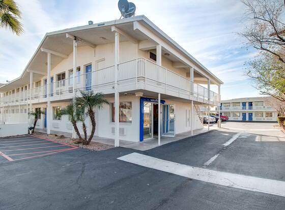 Motel 6 Phoenix East allows check-in for 18 year-old guests
