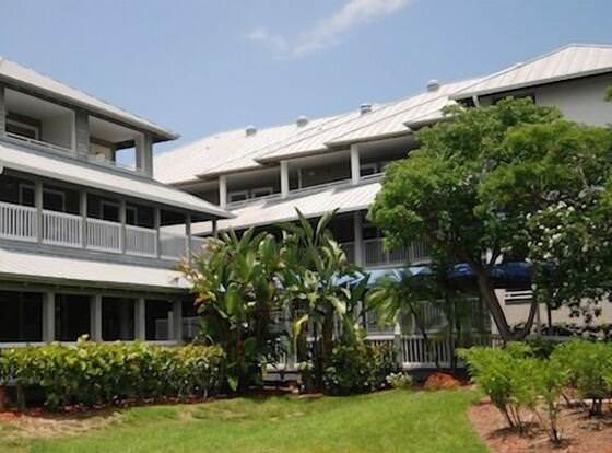 Pirate's Cove Resort & Marina allows check-in for 18 year-old guests