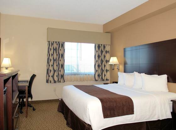 Rock Island Inn & Suites allows check-in for 18 year-old guests