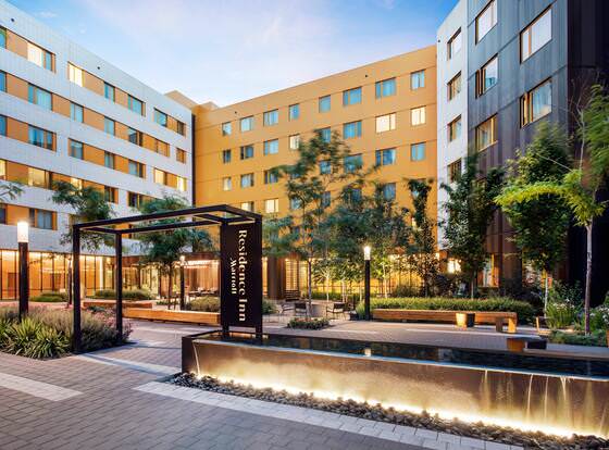 Residence Inn Portland Downtown/Pearl District allows check-in for 18 year-old guests