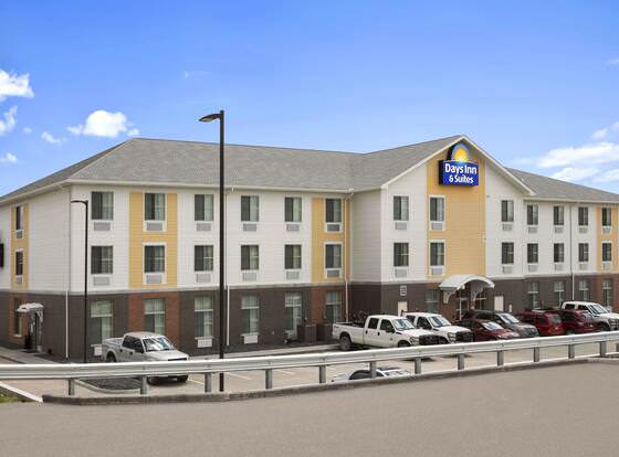 Days Inn & Suites by Wyndham Belmont allows check-in for 18 year-old guests