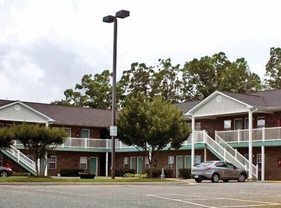 East Side Suites allows check-in for 18 year-old guests