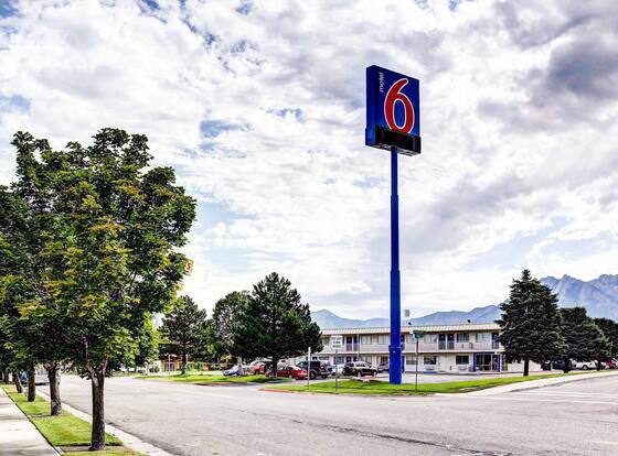 Motel 6 Midvale, UT - Salt Lake City South allows check-in for 18 year-old guests