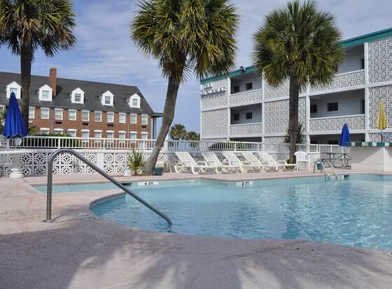 The Diplomat Family Motel allows check-in for 18 year-old guests