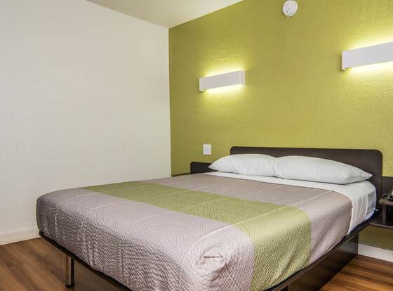 Motel 6 Fort Worth, TX - North allows check-in for 18 year-old guests