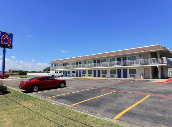 Motel 6 Corpus Christi, TX - East - North Padre Island allows check-in for 18 year-old guests