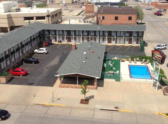 Town House Motel allows check-in for 18 year-old guests