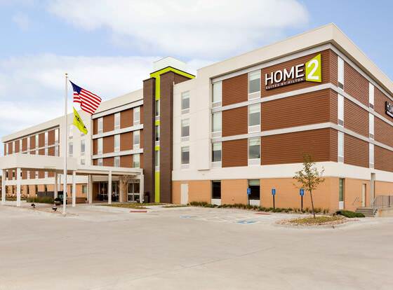Home2 Suites by Hilton Omaha West, NE allows check-in for 18 year-old guests