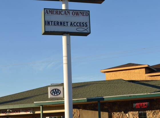 Purple Sage Motel allows check-in for 18 year-old guests