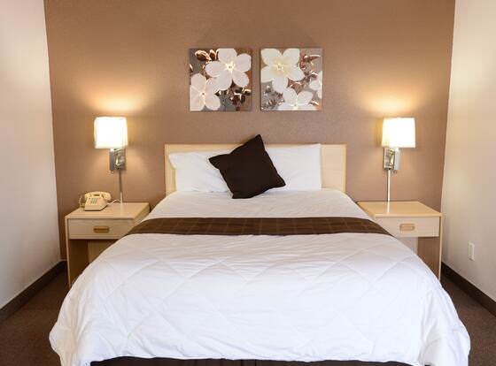 Burlington Inn allows check-in for 18 year-old guests