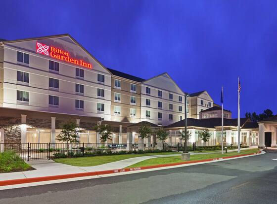 Hilton Garden Inn West Little Rock allows check-in for 18 year-old guests