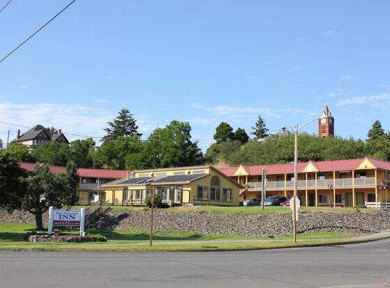 Port Townsend Inn allows check-in for 18 year-old guests