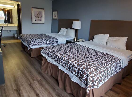 Motel 75 Monroe allows check-in for 18 year-old guests