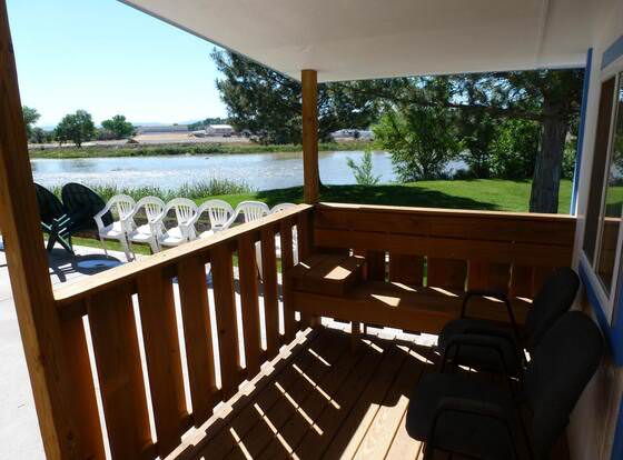 Riverwood Inn Motel & RV Park allows check-in for 18 year-old guests